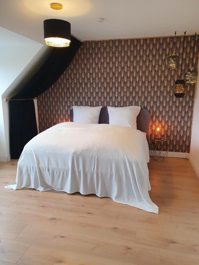 Melody Apartment Mit E-Ladesaeule Und Mobiler Klimaanlage Gelsenkirchen Esterno foto